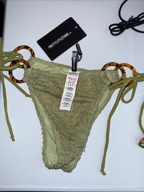 Pretty little thing bathing suit bottoms size 4
